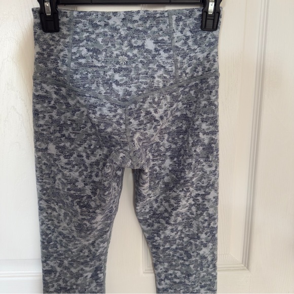 ATHLETA Elation Textured Tight XS Meadow Snowfall Blue Leggings #981657 Workout - Picture 6 of 10